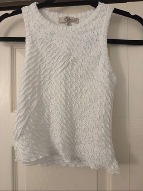 Atelier White Textured Sleeveless Tank Top